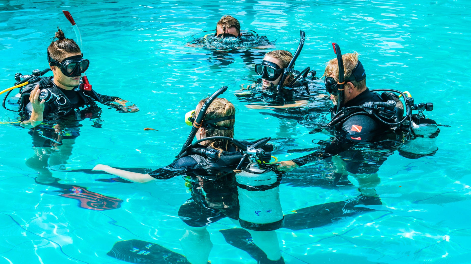 Beginner Level Scuba Diving Courses with PADI Certified Instructors ...